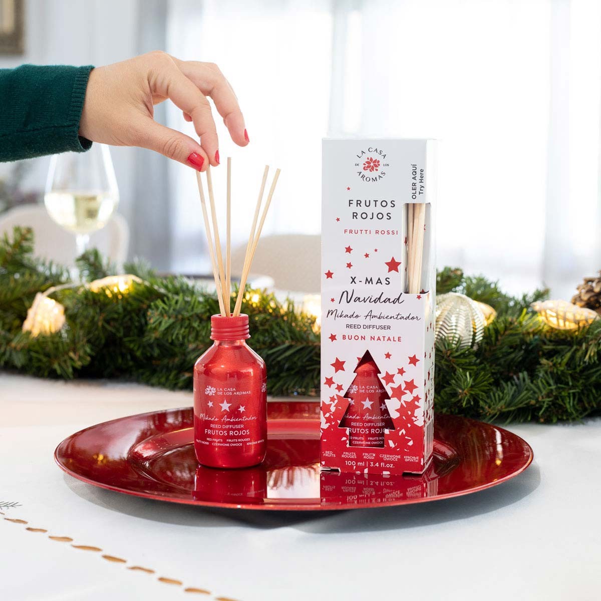 Mikado Christmas Red... Mikado Christmas Red...